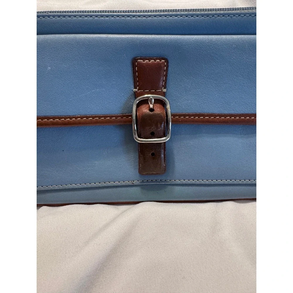 Coach Vintage Soho Leather Wristlet Light Blue Brown Trim Buckle Front‎ Pocket.